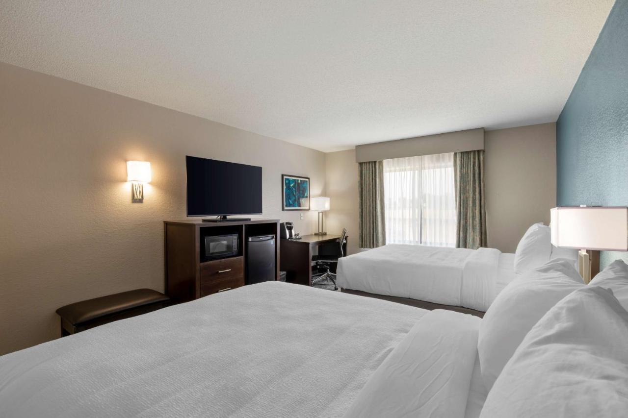 Best Western Watertown Inn & Suites Екстер'єр фото
