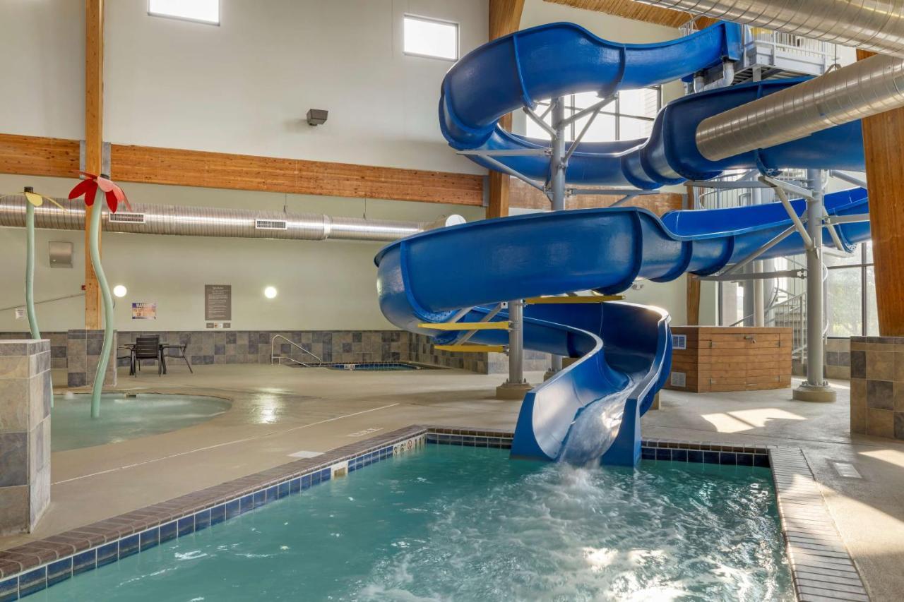 Best Western Watertown Inn & Suites Екстер'єр фото