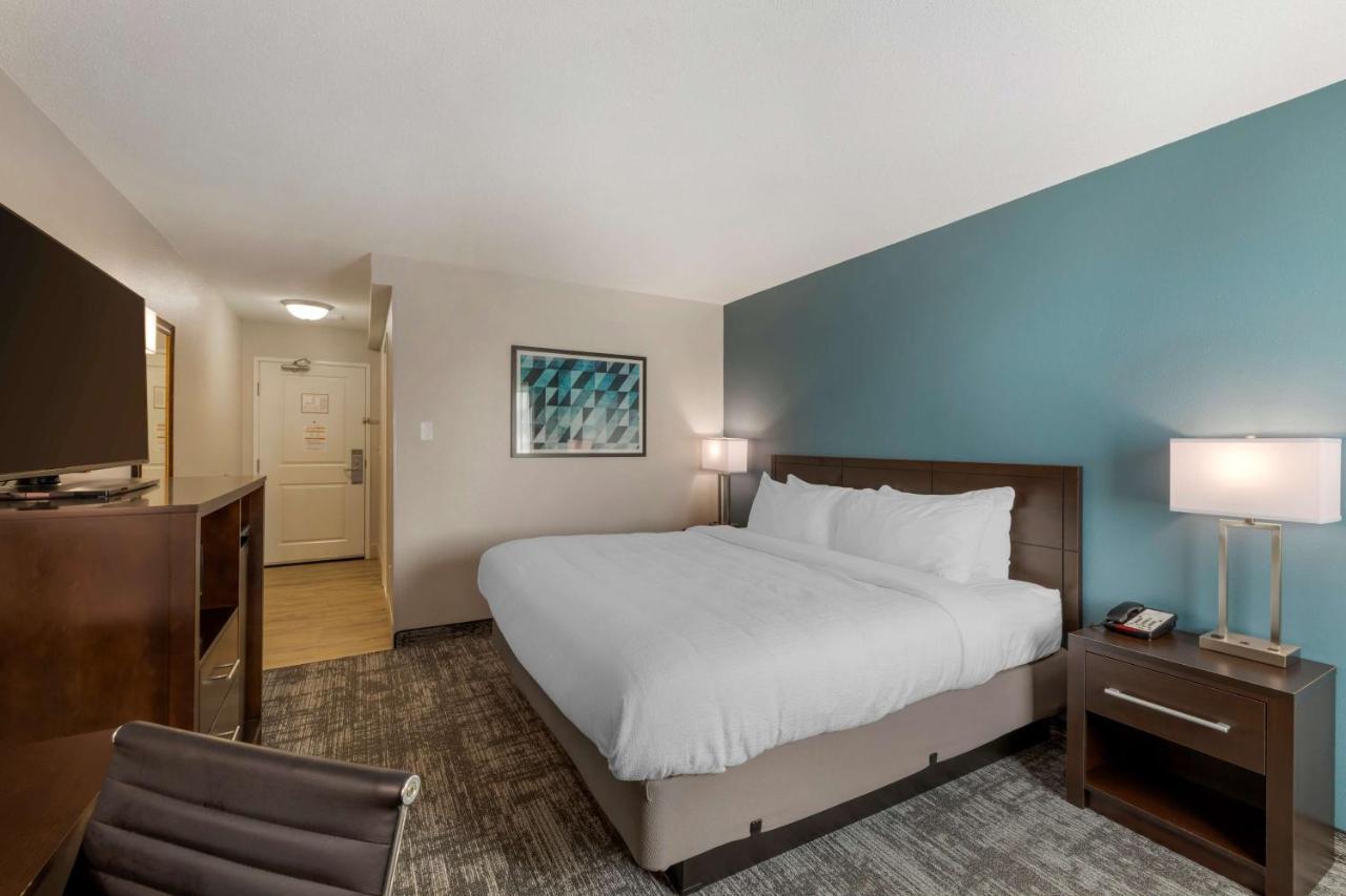 Best Western Watertown Inn & Suites Екстер'єр фото
