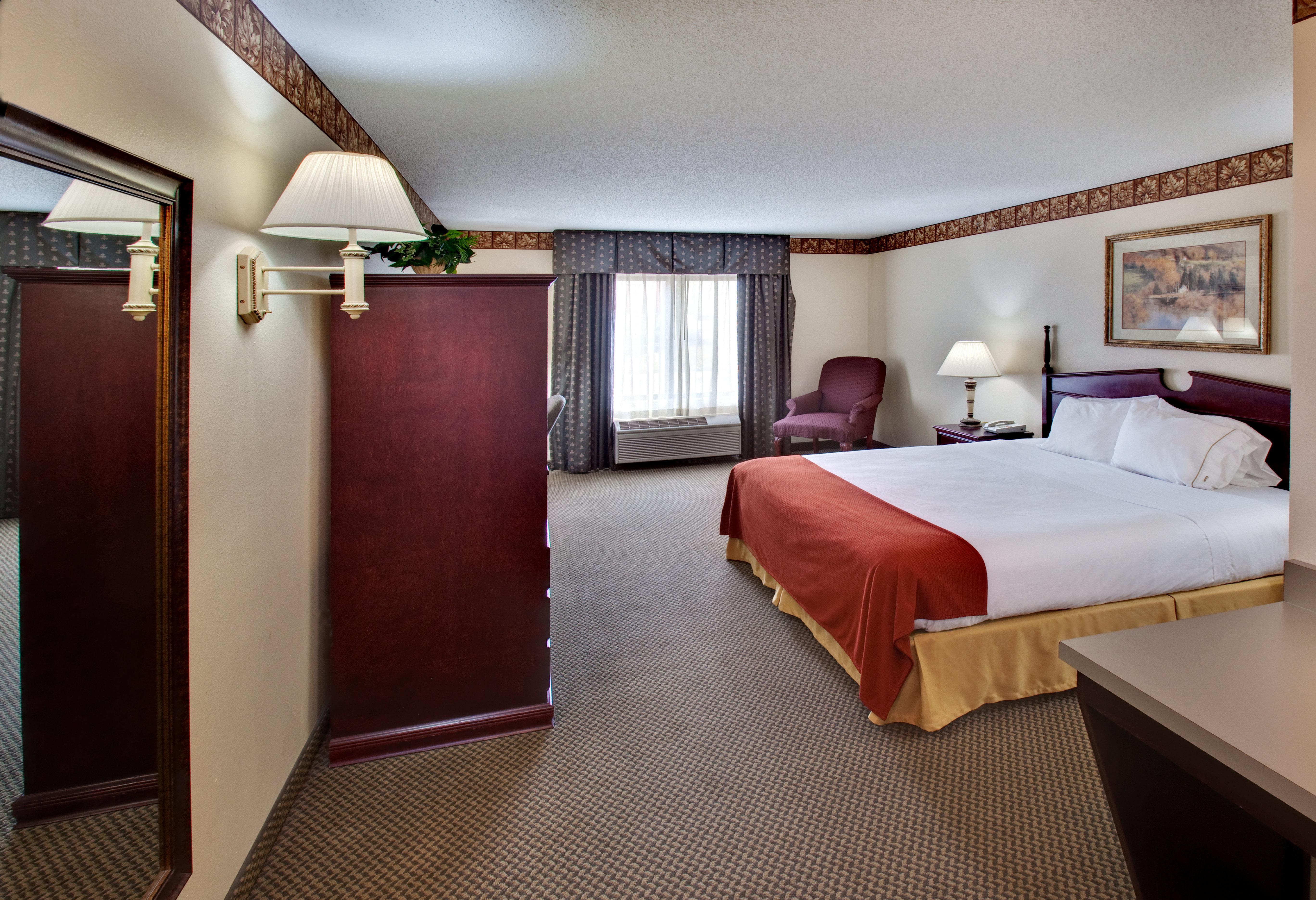 Best Western Watertown Inn & Suites Екстер'єр фото