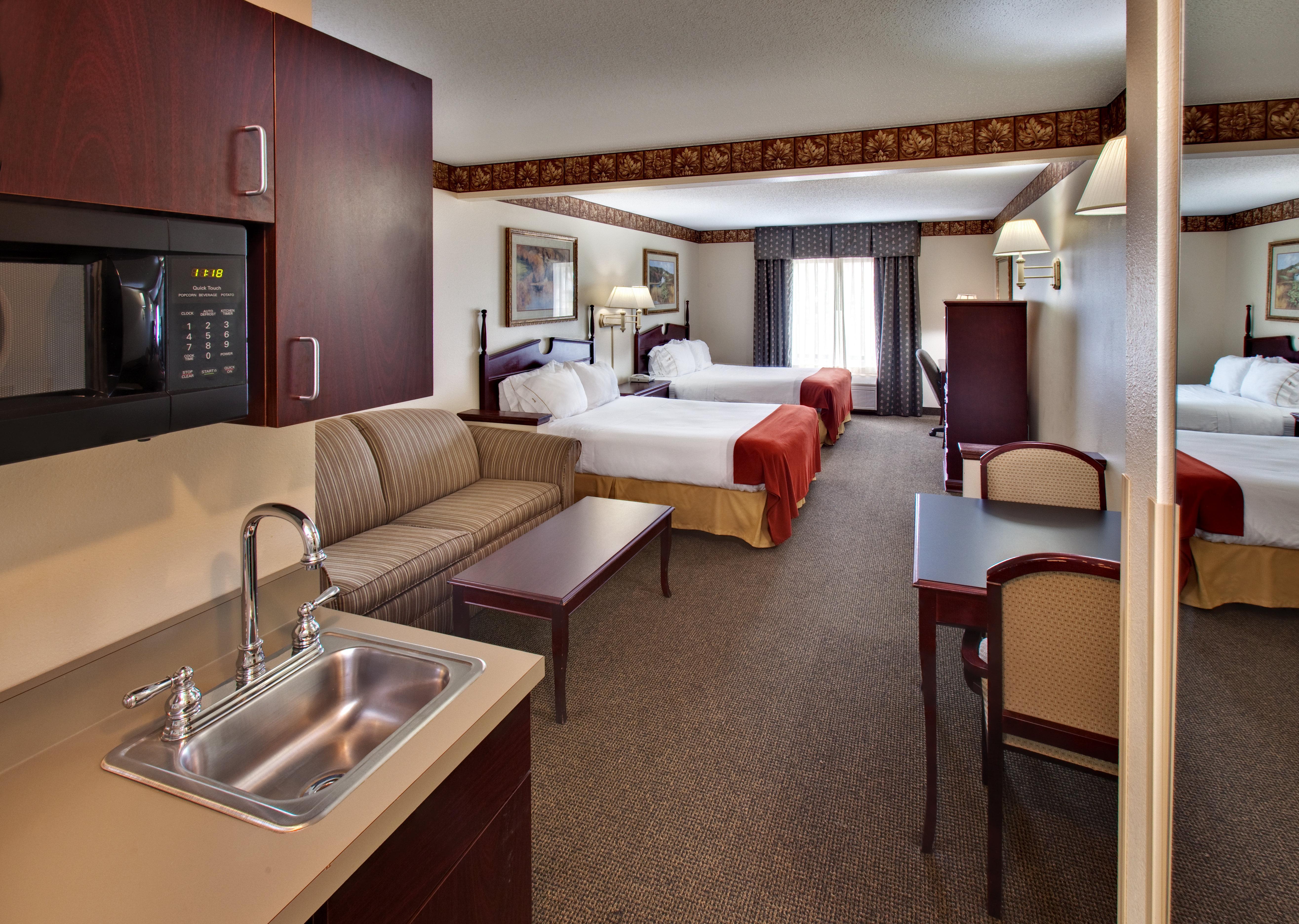 Best Western Watertown Inn & Suites Екстер'єр фото