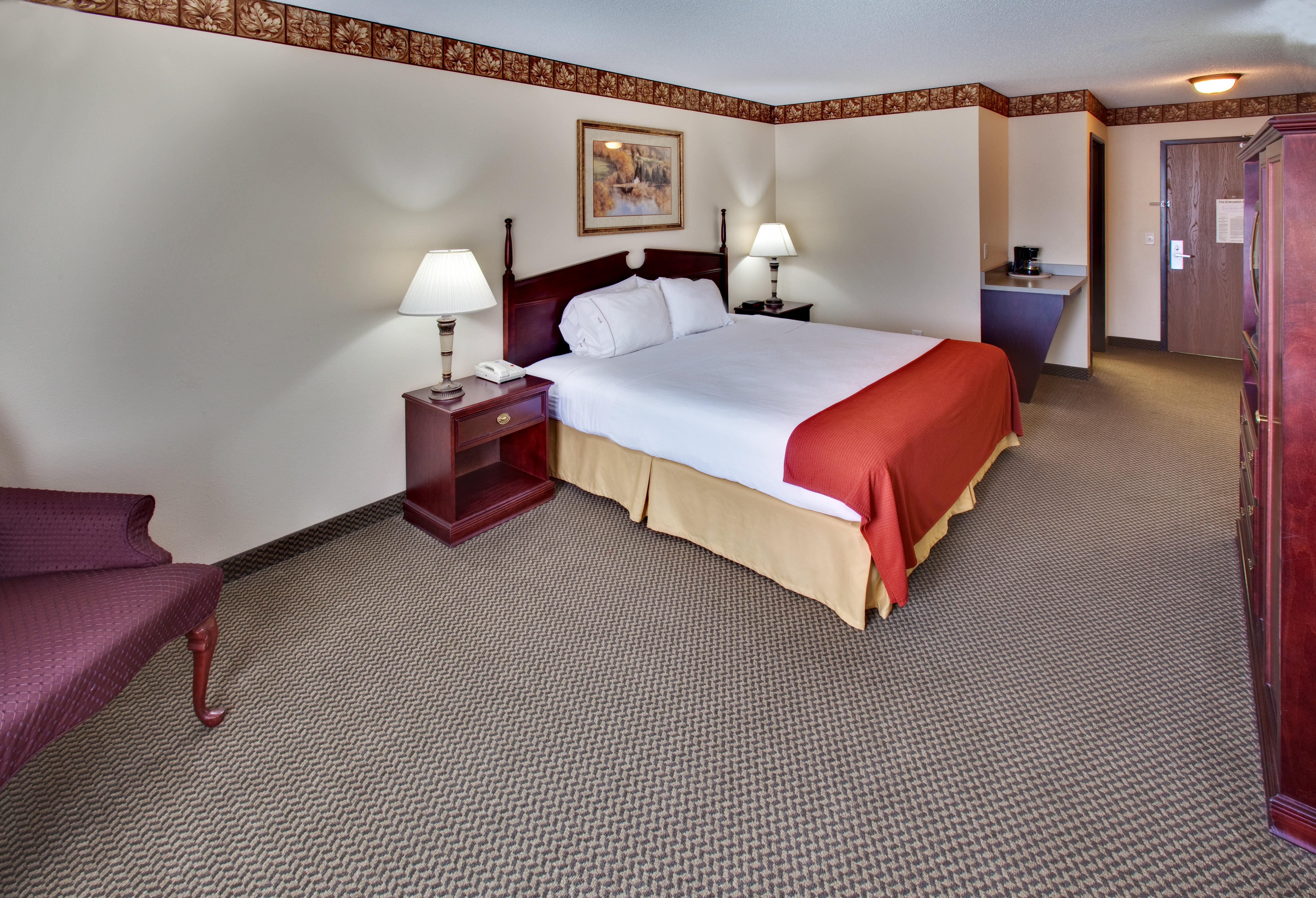 Best Western Watertown Inn & Suites Екстер'єр фото